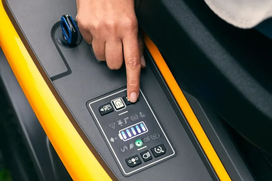 2c0f7e51b18c3753e52251a95c5cf20151d5_Swift372e_2T0