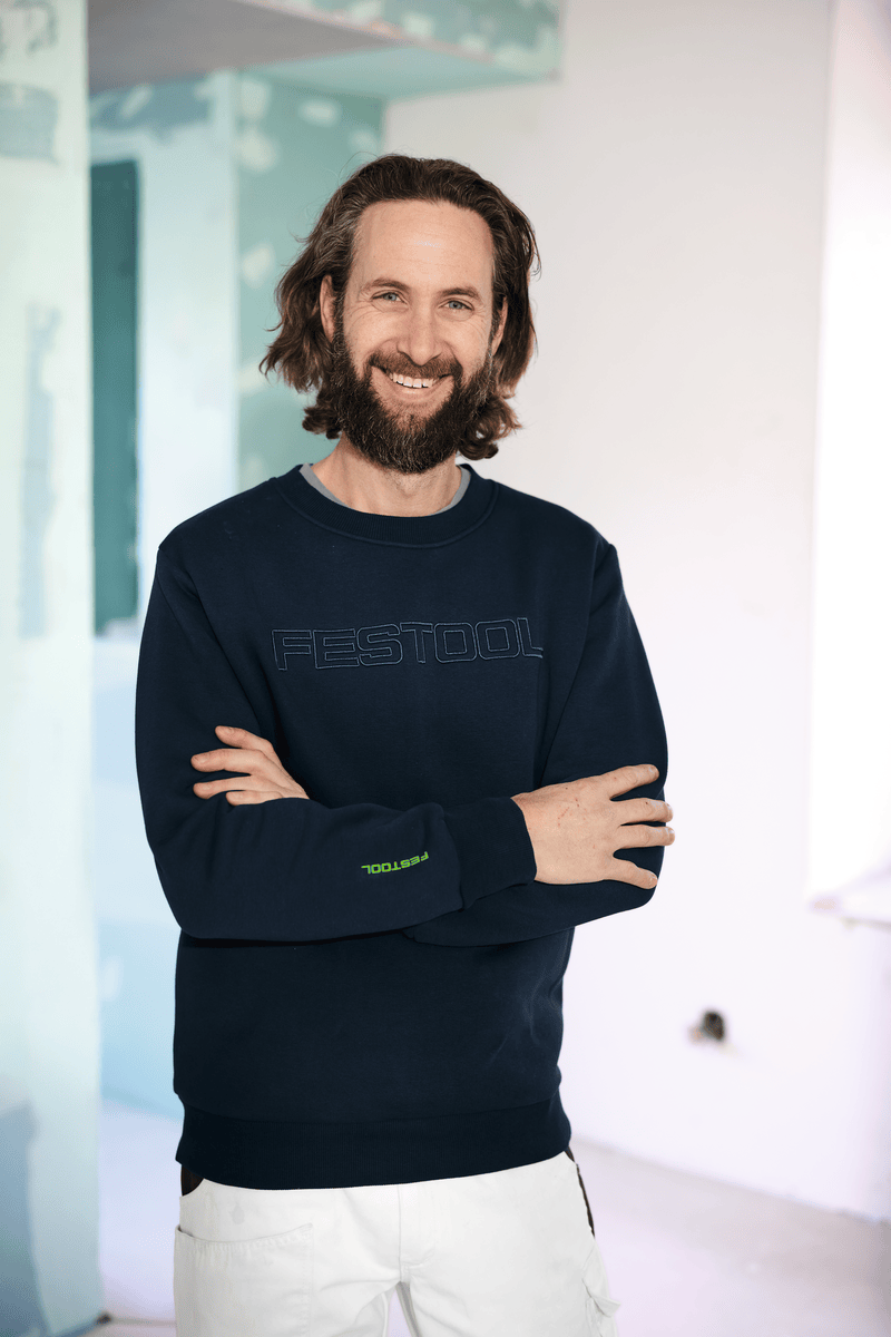 fan_sweatshirt_578978_a_01a(webpng).png