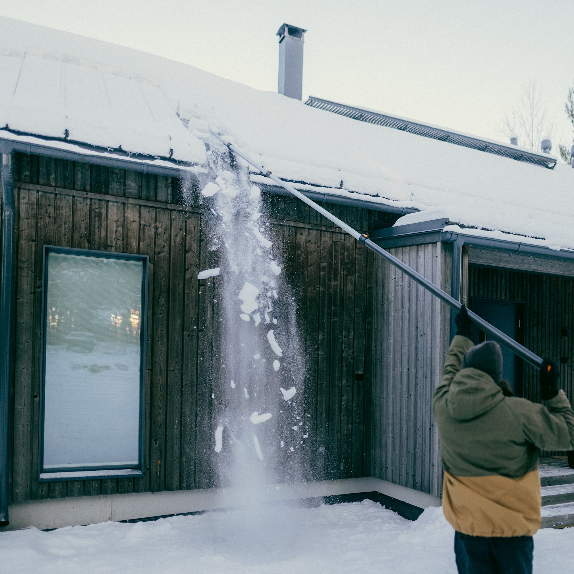1086993_OneClick_Reach_Snow_Dropper_action_04_1x1.