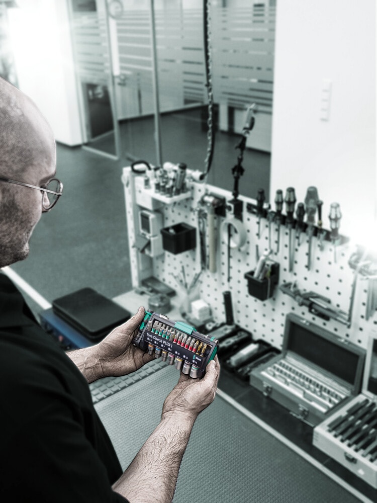 tool_check_plus_1_20_03_2025_motiv_2_10060 _rk.jpg