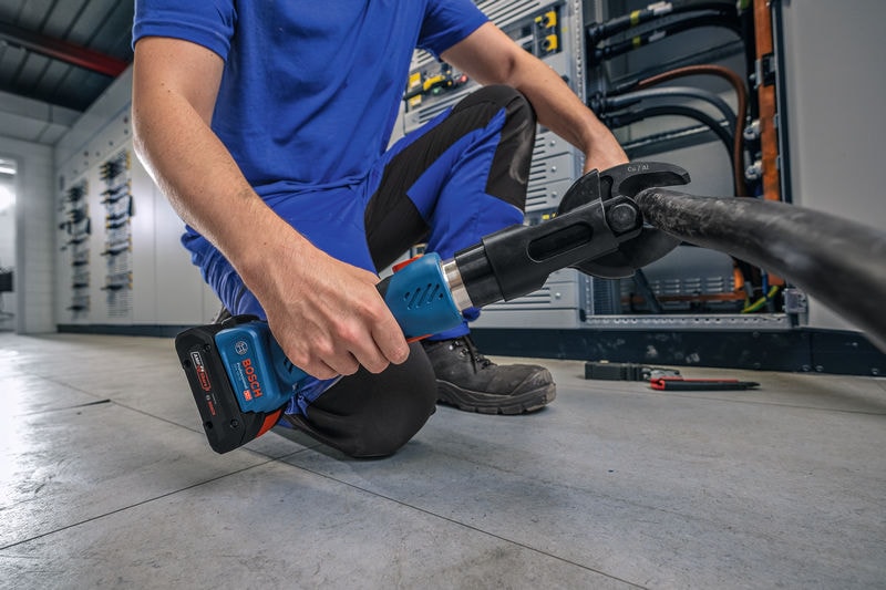 GKH_18V-50_Application_Close_0159 (3).jpg