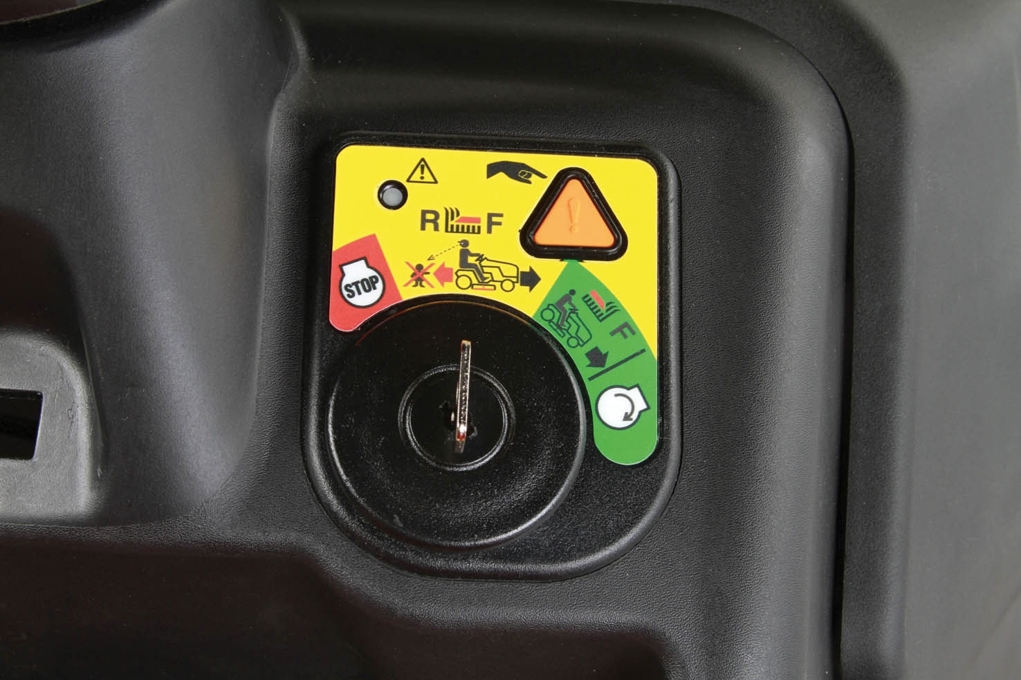 13HT79DG603_ LT3PS107_4.jpg