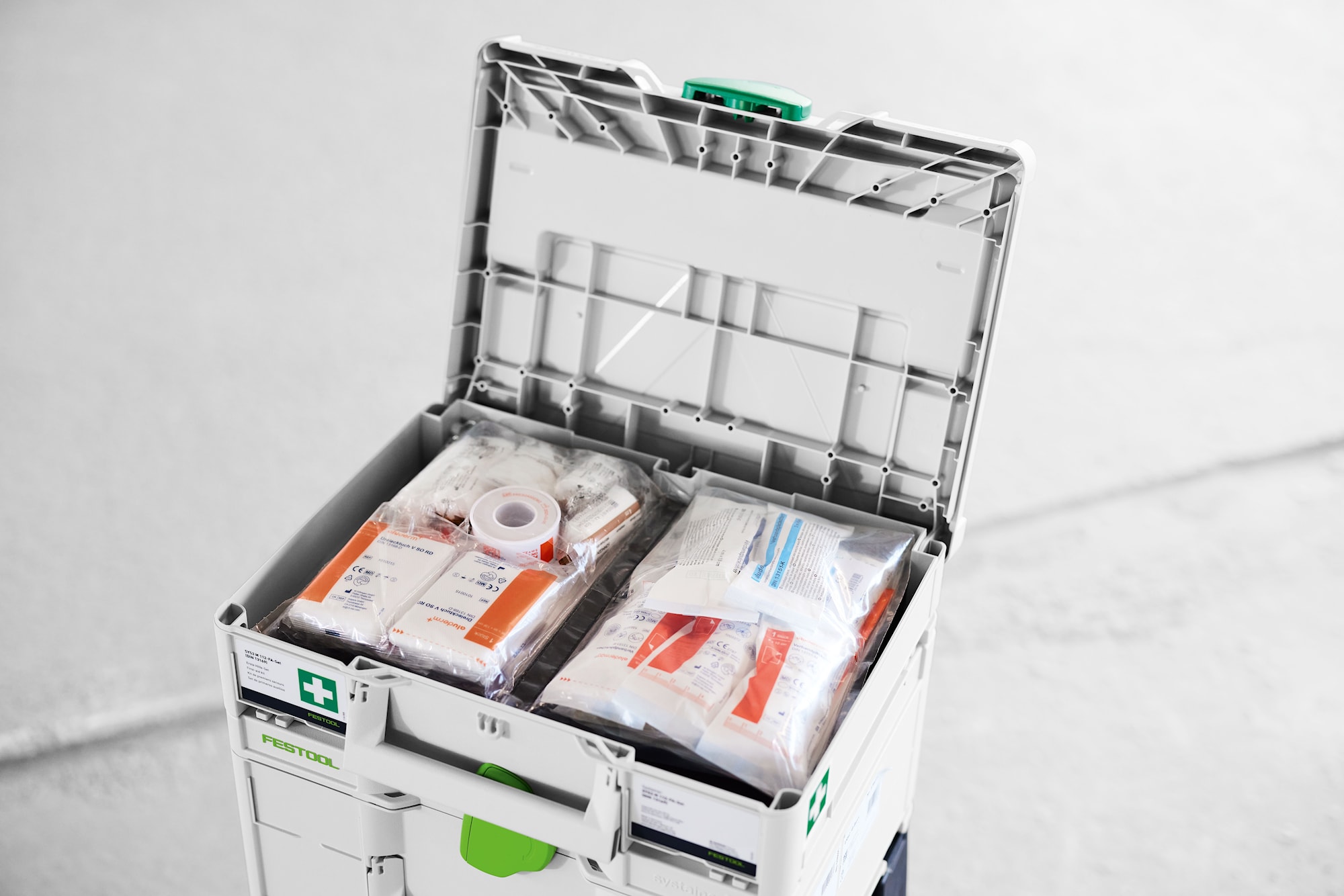 down_sys_sys3M112Firstaidset_579327_a_06a.jpg