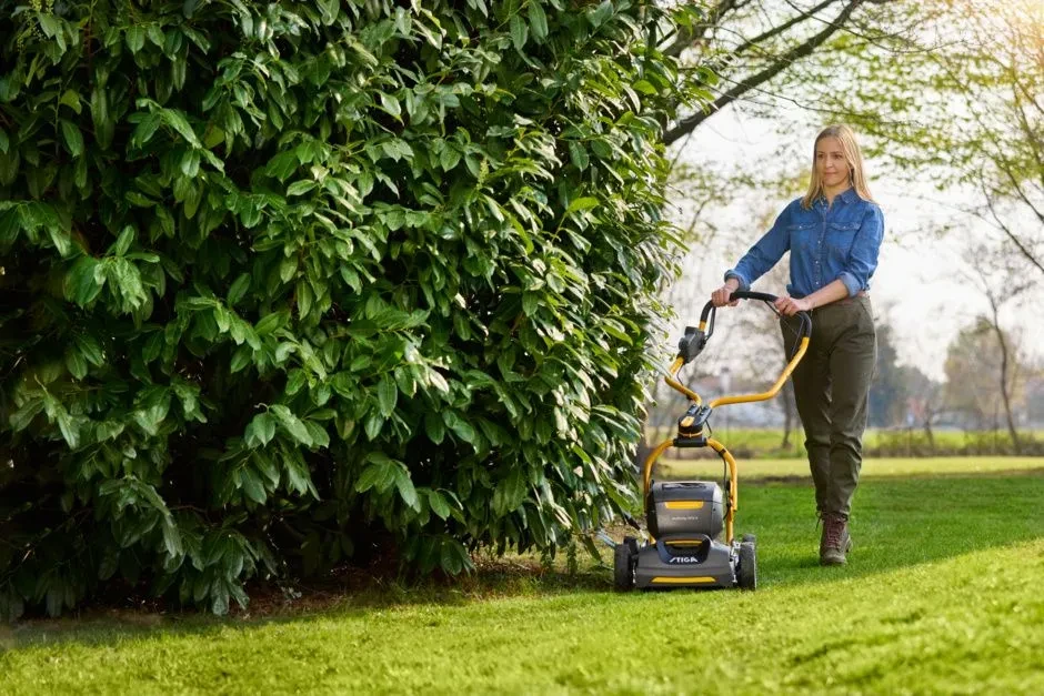 b5d00c7ce9102b87c6ac0d81042270b45d8bf_Multiclip747